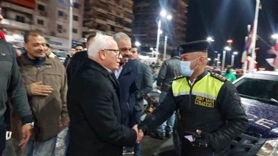 خلال جولته التفقدية لمتابعة تأمين احتفالات رأس السنة محافظ بورسعيد يشيد بجهود الأجهزة الأمنية في تأمين الاحتفالات