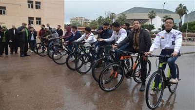 القوى العاملة تشارك في يوم الوفاء بجامعة الاسكندرية (صور)