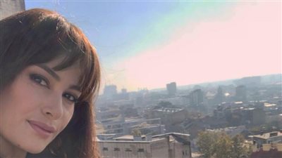 عام جديد سعيد للجميع.. هند صبرى تلخص إنجازاتها فى عام 2021 بفيديو 4 دقائق