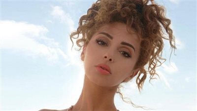 مريام فارس تتألق بإطلالة ساحرة | شاهد
