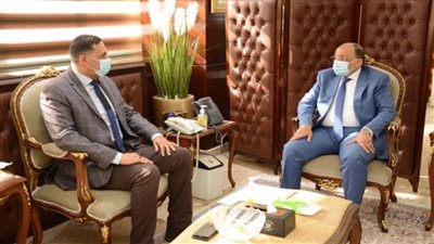 وزير التنمية المحلية يتابع مع محافظ الدقهلية معدلات تنفيذ 