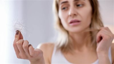 فيتامينات تحافظ عليك من تساقط الشعر.. تعرف عليها