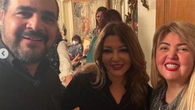 مها أحمد تحتفل بصور جديدة من عيد ميلاد إلهام شاهين .. تعيشى وتجمعينا