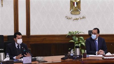 رئيس الوزراء يستعرض مع وزير الشباب الفرص الاستثمارية المتاحة بالوزارة
