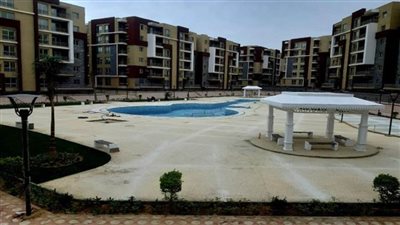 وزير الإسكان يستعرض موقف مشروعات مدينة الشروق في 2021 (صور)