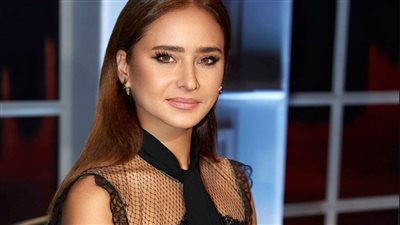 نيللى كريم تبدأ تصوير أول مشاهدها من مسلسلها الجديد 