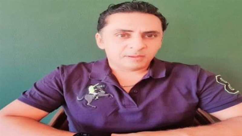 الكاتب والإعلامى