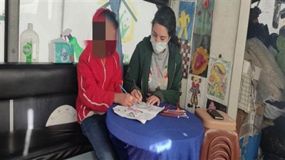 وزيرة التضامن توجه بسرعة إنقاذ طفل مشرد بشوارع الإسكندرية (صور)