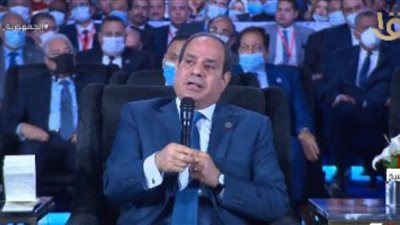 الرئيس السيسي: إنتاج أول سيارة كهربائية مصرية عام 2023