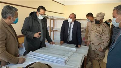 وكيل تعليم الغربية..يتفقد سير امتحانات النقل لنهاية الفصل الدراسي الأول بإدارة بسيون