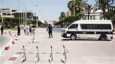 حظر تجول ومنع التجمعات.. تونس تعيد 