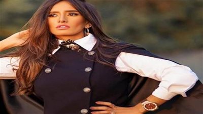 زينة تنتهي من 