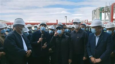 وزير البترول يتفقد عددا من المشروعات البترولية الاستراتيجية الجديدة بالسويس