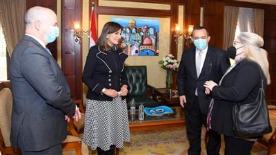 وزيرة الهجرة تبحث مع السفير الكندي سبل التعاون في مجال الهجرة (صور)