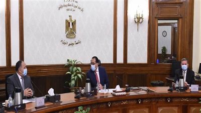 رئيس الوزراء يتابع موقف منظومة الأسمدة الآزوتية وتوافرها للمزارعين (صور)