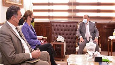 شعراوي يستقبل وفد البنك الدولى لمتابعة آخر مستجدات برنامج التنمية المحلية بصعيد مصر (صور)