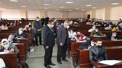 4500 طالباً يؤدون إمتحانات نصف العام بـكلية الآداب جامعة طنطا 