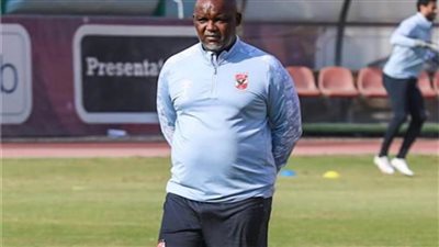 بعد واقعة تحطيم الموبايل ..غضب في الأهلي من موسيماني 