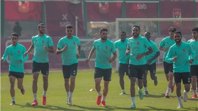 قبل التدريب ..مسحة طبية للاعبين والجهاز الفني بالأهلي 