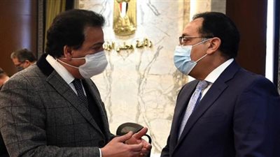 د. خالد عبدالغفار: أكثر من 73 مليون جرعة لقاح متاحة.. والتعاقد على عدة عقارات لعلاج المواطنين (صور)