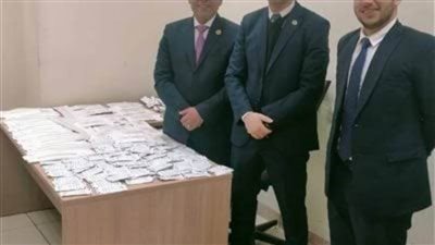 ضبط مستلزمات طبية مهربة في حقائب راكب بالمطار