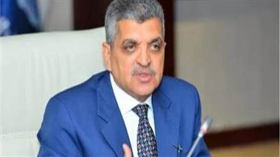 الفريق أسامة ربيع: «قناة السويس» تسجل عبور 1774سفينة خلال شهر يناير