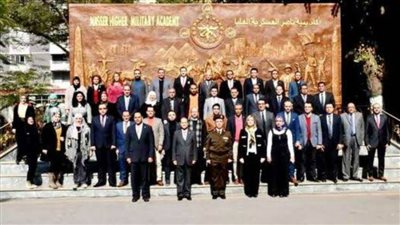 تكريم خريجي الدورة التدريبية الثالثة للصحفيين بأكاديمية ناصر