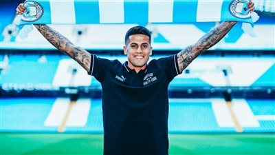 مانشستر سيتي يعلن تجديد عقد جواو كانسيلو حتى 2027