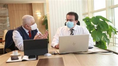 عاجل | الحكومة تنفي مد إجازة منتصف العام الدراسي لمدة أسبوع بسبب كورونا