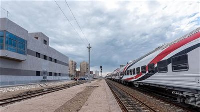 وزير النقل يعلن دخول برج الإشارات الرئيسي بمحطة منيا القمح الخدمة (صور)