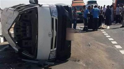 مصرع شخصين وإصابة إثنين آخرين بحادث انقلاب سيارة ميكروباص بالخانكة