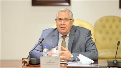 وزير الزراعة يتجه إلى بغداد لحضور اجتماع الفاو