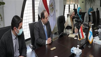 وزيرة البيئة تناقش مع سفير فنلندا التعاون المستقبلي في مجالات المخلفات والطاقة وتغير المناخ (صور)