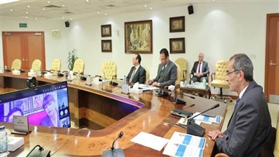 وزير الاتصالات يبحث مع الممثل المقيم للأمم المتحدة التعاون في تنفيذ مشروعات الوزارة بـ