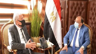 وزير التنمية المحلية يتابع مع محافظ جنوب سيناء استعدادات شرم الشيخ لاستضافة مؤتمر التغيرات المناخية