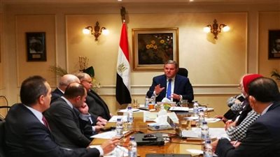 وزير قطاع الأعمال العام: نتطلع للريادة إقليميا في تجارة وحليج الأقطان وفتح أسواق جديدة (صور)