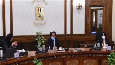 رئيس الوزراء يستعرض مع وزيرة التعاون الدولي مشروعات الوزارة لعام 2022 (صور)