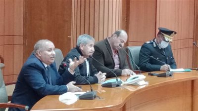 السكرتير العام لمحافظة بورسعيد يعقد اجتماعا تنسيقيا بعد ضم الحدود الإدارية لمدينة سلام إلي محافظة بورسعيد