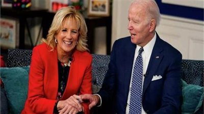 بايدن يحتفل بحلول عيد الحب برسالة رومانسية وصورة نادرة مع زوجته 