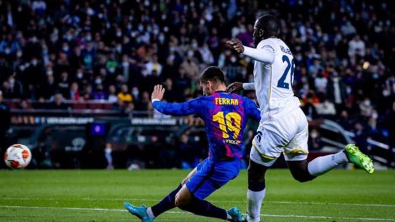 برشلونة ونابولي