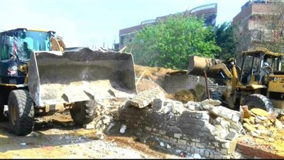 إزالة 16 حالة تعدي على الأراضي الزراعية بزفتي والمحلة