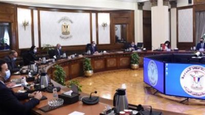 مدبولى يتابع تنفيذ تكليفات الرئيس بالمحافظة على استمرارية المخزون من السلع