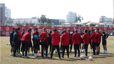 غربلة في تشكيل الأهلي أمام فاركو ..تعرف على التفاصيل 