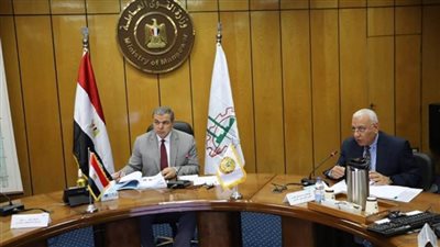 القوى العاملة: صرف 2 مليار و62 مليون جنيه للمنشآت المتعثرة بالسياحة (صور)