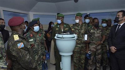 الفريق أسامة ربيع يستعرض مستجدات مشروعات تطوير القناة لوفد أكاديمية ناصر العسكرية العليا (صور)