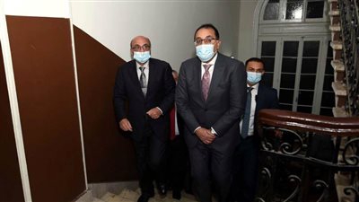 رئيس الوزراء يتفقد أعمال تطوير مقر مصلحة الشهر العقاري والتوثيق برمسيس