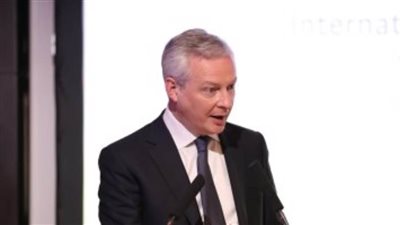 وزير المالية الفرنسى: سنشن حربا اقتصادية على روسيا تؤدى إلى انهيارها