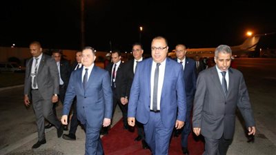 اللواء محمود توفيق يصل تونس للمشاركة فى مجلس وزراء الداخلية العرب