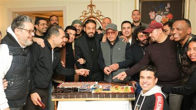 الصور الكاملة .. حميد الشاعري وهشام عباس وحسن عبد المجيد ونجوم التسعينيات يحتفلون بعيد ميلاد علاء عبد الخالق 