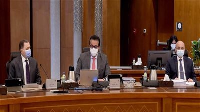 د. خالد عبدالغفار: نقص معدلات أعداد مرضى اشتباه كورونا بنسبة 41% وزيادة معدلات الخروج من غرف الرعاية إلى الأقسام الداخلية بالمستشفيات